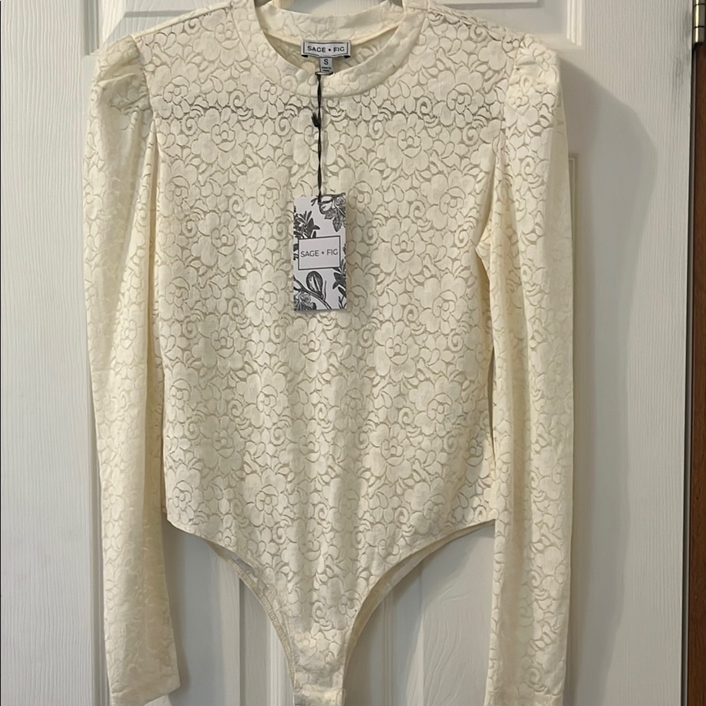 Elegant Cream Fitted Long Sleeve Bodysuit